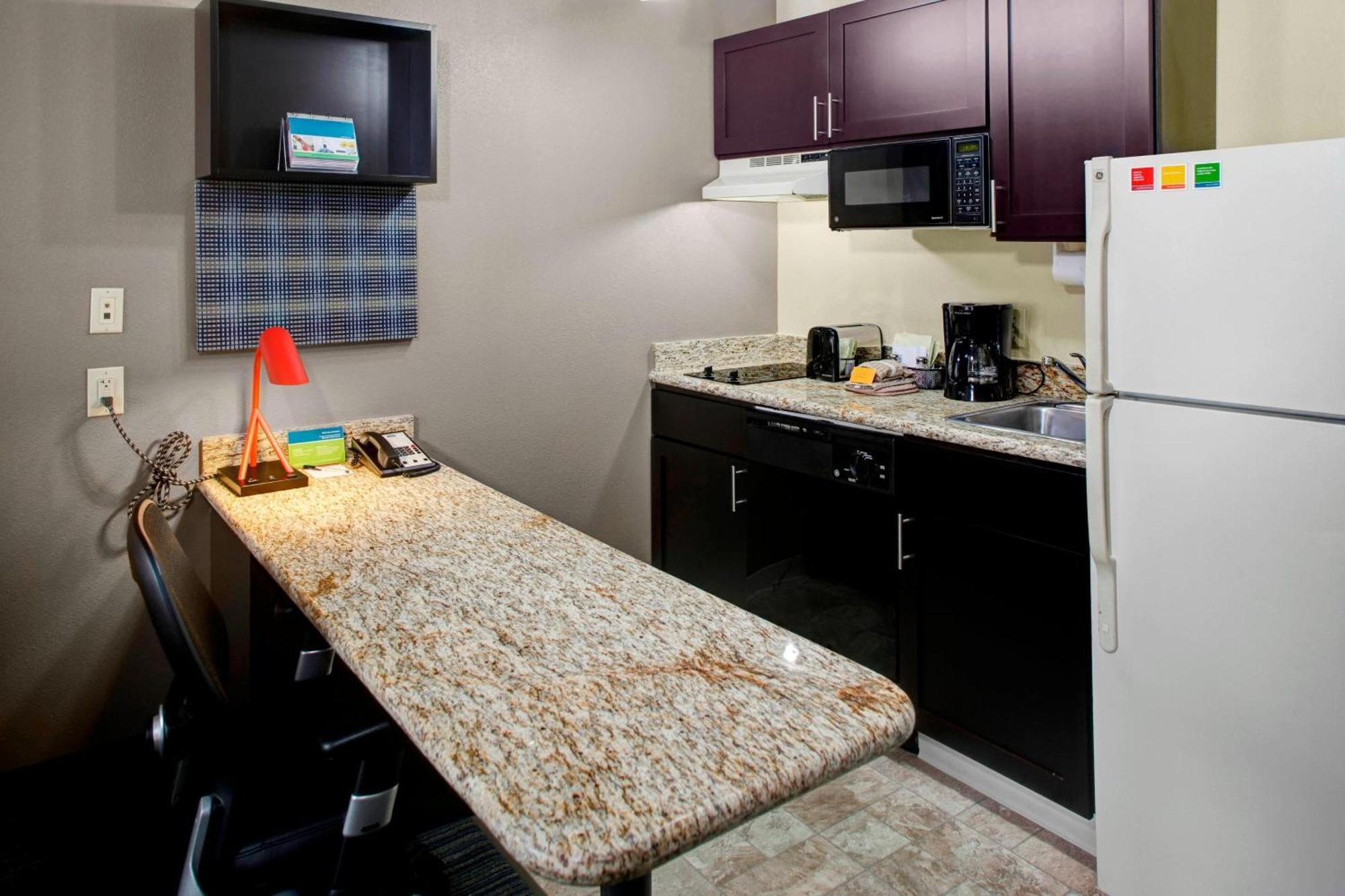 Towneplace Suites Atlanta Buckhead Bagian luar foto