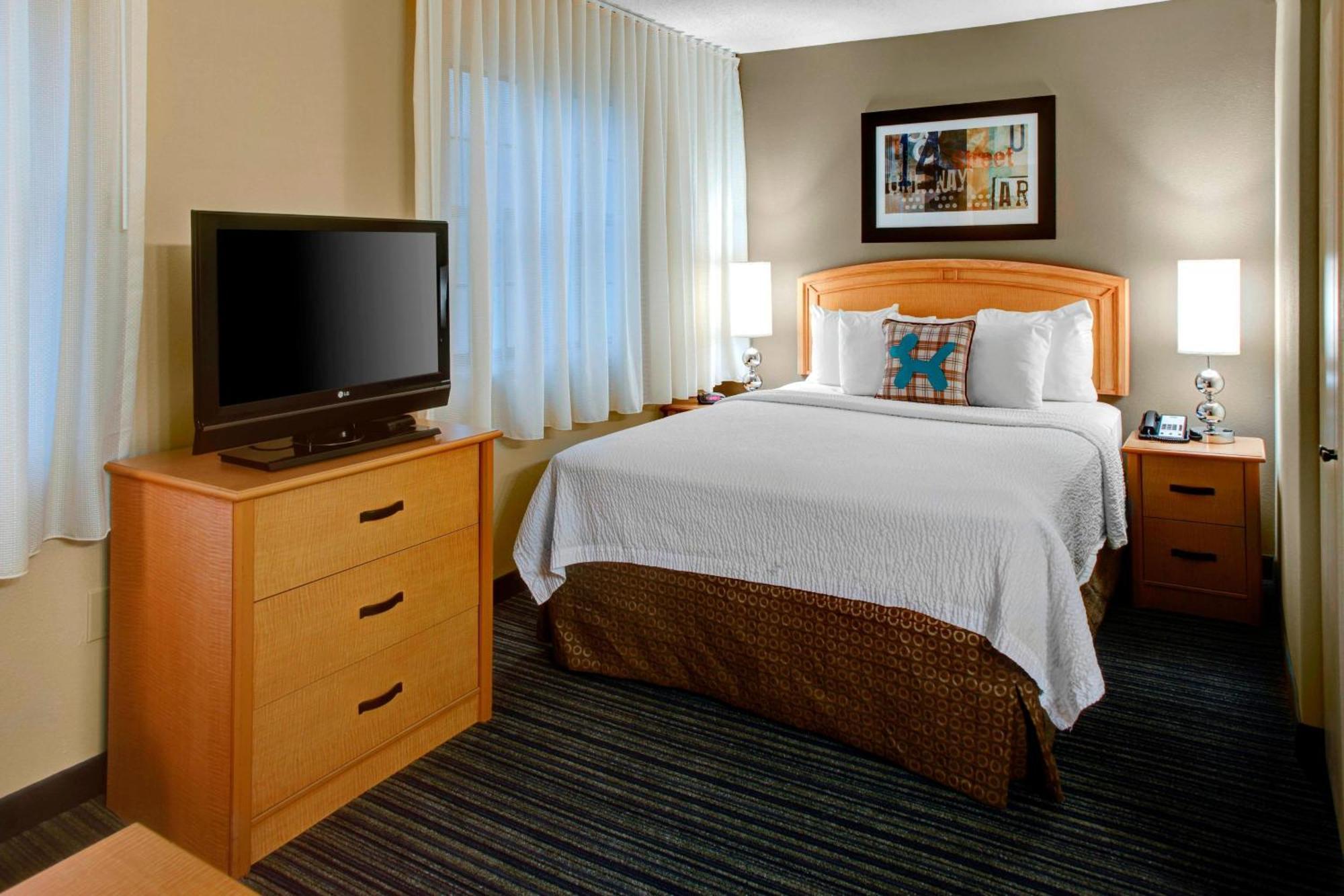 Towneplace Suites Atlanta Buckhead Bagian luar foto