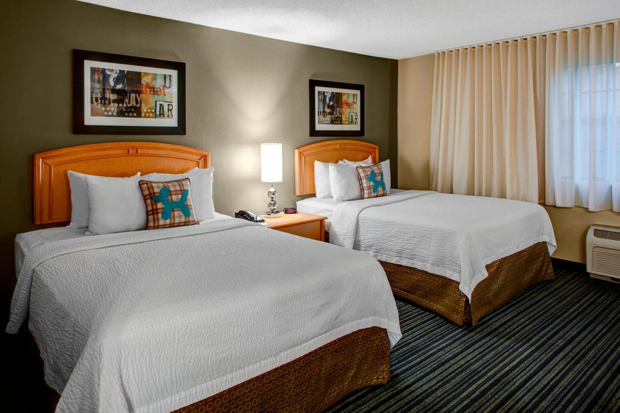 Towneplace Suites Atlanta Buckhead Bagian luar foto